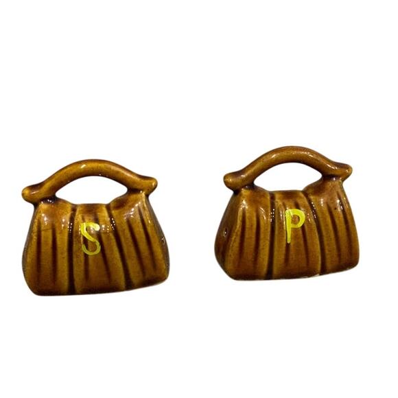 Vintage Ceramic Cowboy Saddlebag Suitcase Handbag Purse Salt Pepper Shakers Set - Picture 1 of 5